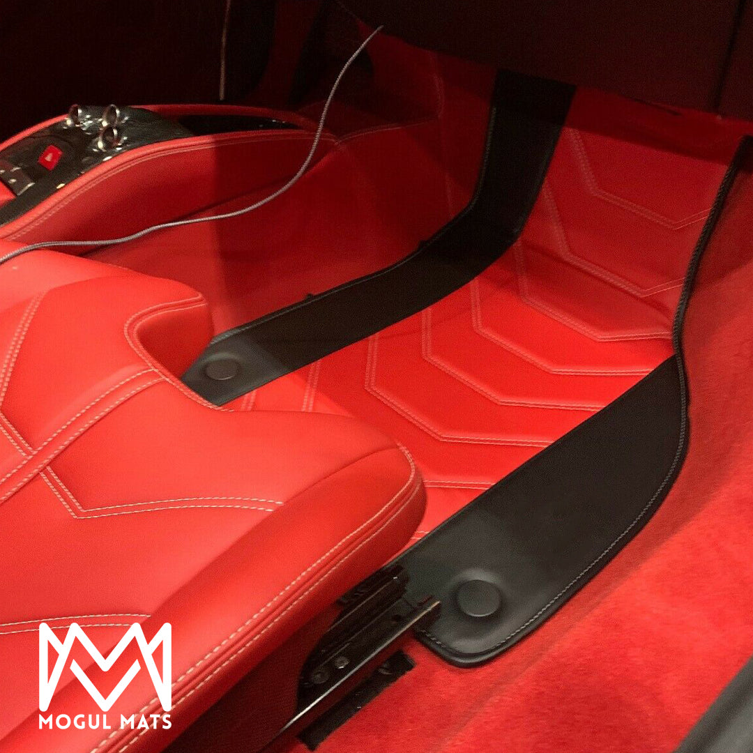 سجادات وإكسسوارات مخصصة لأرضية فيراري 296 GTB / 296 GTS